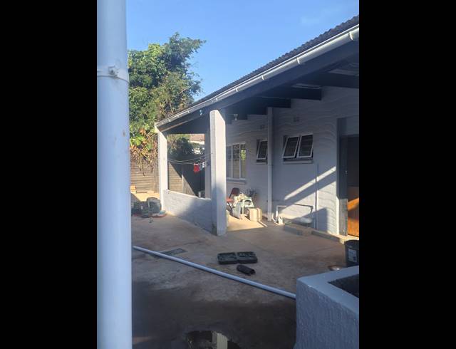 1 BEDROOM ROOM TO LET IN UMBILO